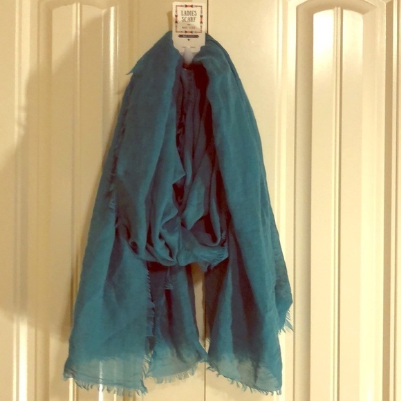 Ladies Scarf - Picture 1 of 2